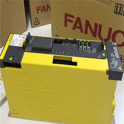 FANUC A06B-6100-H004 6の軸線のサーボ アンプ6の軸線のコントローラー200-230 V AC 50/60のHZ