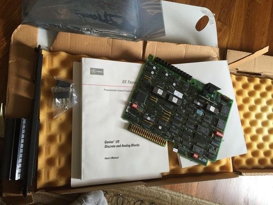 IC660CBB903K GE FANUC PLCの論理のコントローラー シリーズ6つの入力/出力バス コントローラー