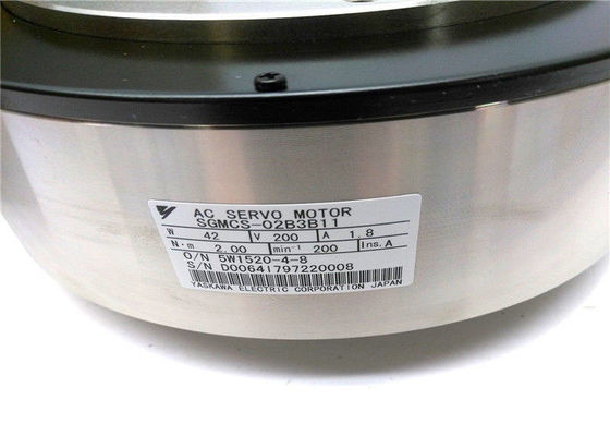 SGMGH-13ACA61 240Vの産業Servoは統合されたサーボ モーターを出力した1.3KWを運転する