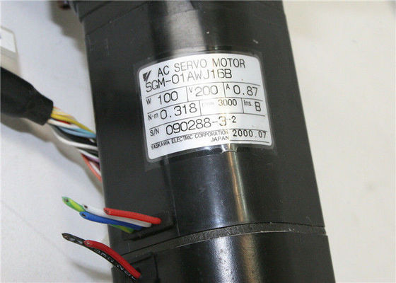 SGM-01AWJ16Bの産業サーボ モーターYaskawaの電気サーボ モーター0.318N.m 100w