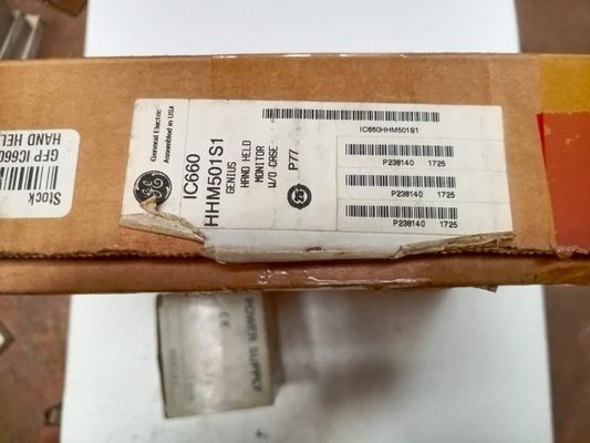 IC660HHM501 GE Fanucはすべての天才入力/出力のブロックおよびバス コントローラー モジュールにインターフェイスする