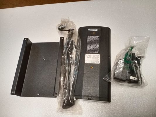 IC660HHM501 GE Fanucはすべての天才入力/出力のブロックおよびバス コントローラー モジュールにインターフェイスする