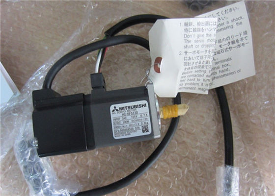 在庫の新しい三菱100W産業ACサーボ モーターHC-KFS13D 3AC 105V 0.7A