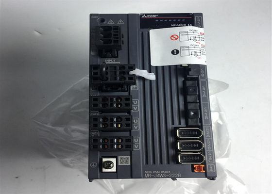 MR-J4W3-222B三菱の産業Servoはサーボ アンプを運転する