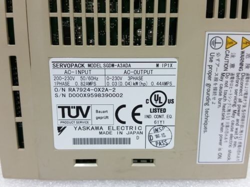 SGDM-A3ADA Yaskawa電気ServoPack Yaskawa AC 200-230Vは1PH SERVOPACKを入れた