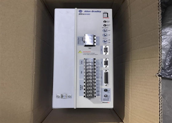 2098-DSD-HV030-SEアレン ブラッドリーの産業ServoはSERCOSのサーボ ドライブとの超3000 3kWを運転する