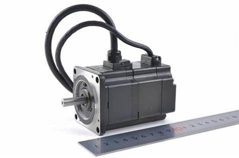 SGMGH-13ACA61 240Vの産業Servoは統合されたサーボ モーターを出力した1.3KWを運転する