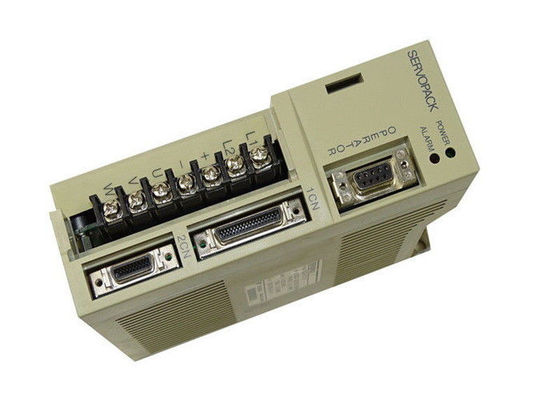 Yasakawa SGDA-A5VP ACサーボ モーターはポジション・コントロールのための0.07 HP 200 Vの電源を運転する