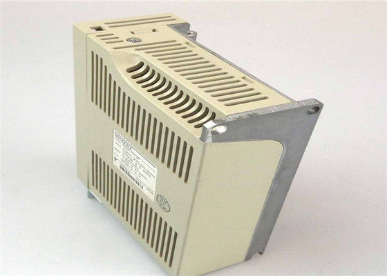 SGDS-08A12A YASKAWAシグマ3つの産業サーボ ドライブ750W SERVOPACK