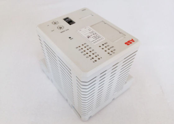 3BSE010796R1 PM825 AC80の遺産のコントローラー プロセッサ・モジュールS800