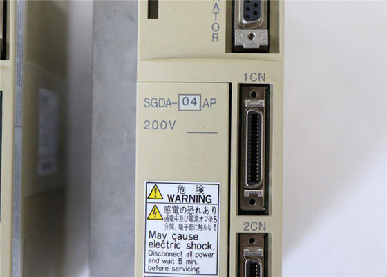 SGDA-04AS Yasakawa ACサーボ モーターは0.53 HP 200 Vの電源を運転する