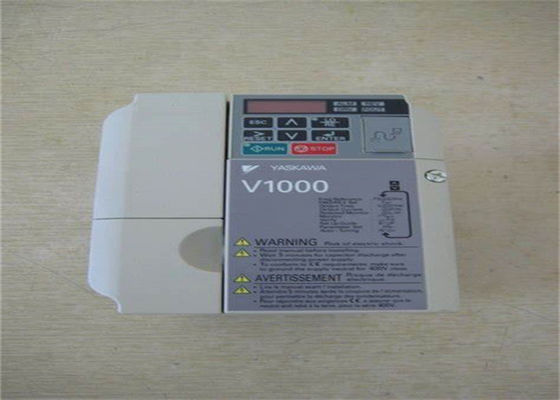 YASKAWA CIMR-VC4A0005BAAのベクトルACインバーター ドライブは1.5-2.2 KW 50/60のHZ入った