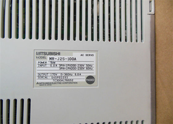 三菱3-Phase 1KW ACサーボ アンプMR-J2S-100Aのサーボ モーターは新しい運転する