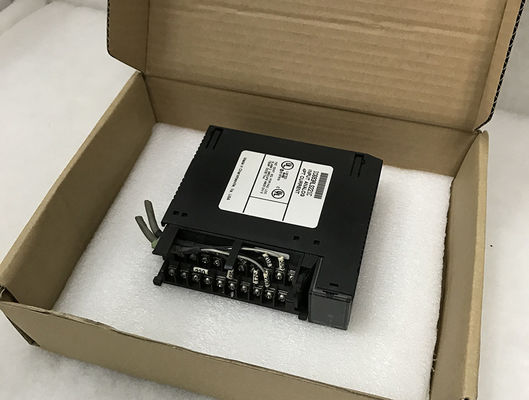 モジュール（APM） 24ピン入力/出力のコネクターを置くGE IC693APU302の2軸線3フィート1メートル