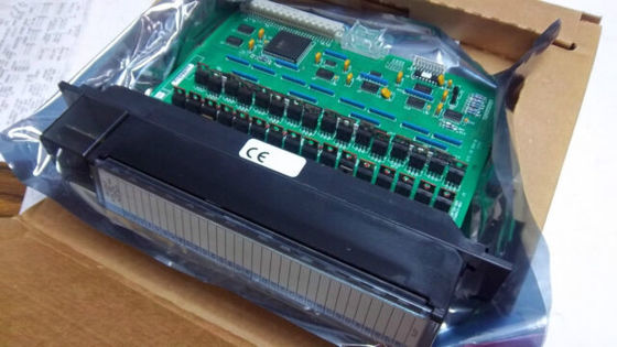 GE IC697MDL753は5/48ボルトDCの0.5 Ampの負論理の32点の出力モジュールである
