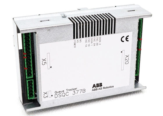 単位を追跡する3HNE01586-1 DSQC 377列の追跡者3HNE015861のコンベヤー