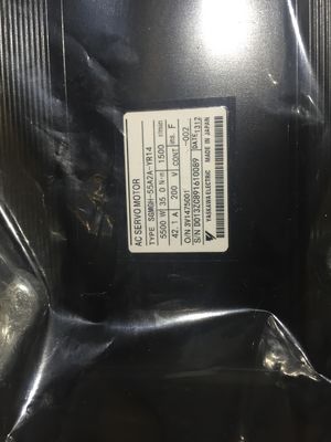 SGM-08A2F-J33 ヤスカワ電気交流サーボモーター 750W 4.4A産業サーボモーター