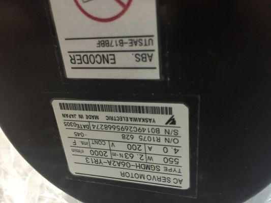 SGM-02B312B ヤスカワ 産業用サーボモーター ACサーボモーター 100V 200W 2.7A 3000 RPM
