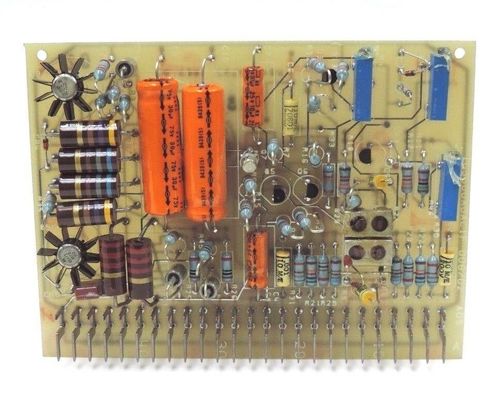FANUC ジェネラル・エレクトリック パワーアンプカード IC3600APAB1 4つの小さな円形トランジスタ