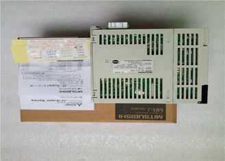 MR-J2S-20B 200W T20236 産業用サーボドライブ 三?? 3相電源