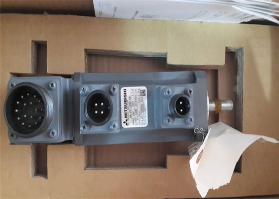 三?? AC SERVO MOTOR HA-FF13CB-UE 新しいオリジナルの100Wモーター