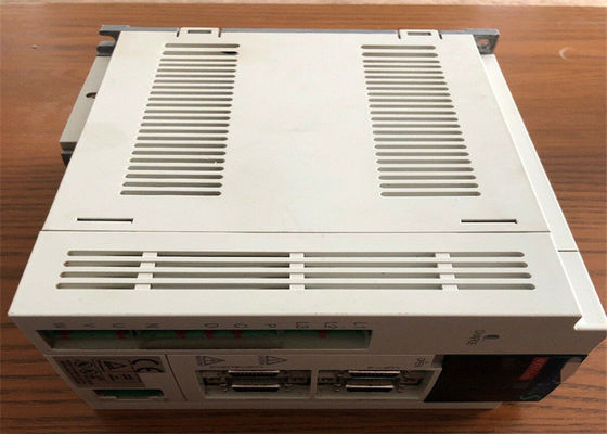 ミツビシ サーボドライブ MR-J2S-60A4 600W 産業用交流増幅器 1.4A 380-480VAC NEW