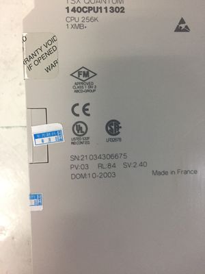 耐久性のあるモディコン量子PLCCPU 実行メモリ内蔵 140CPU11302