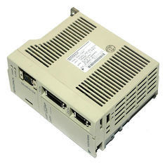 SGD-A3AP ヤスカワ サーボドライブ 入力 1.3 AMPS SERVOPACK 50/60hz 一相