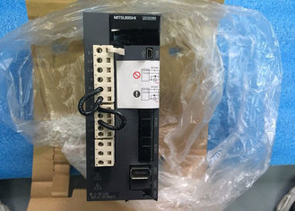 三?? サーボドライバー MR-J3-70B-EE052 750W 3.8A 200V SSCNET 3相ACサーボアンプ