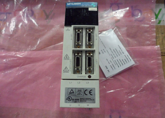 MITSUBISHI シリアル サーボコントローラー MR-J2S-10CP-S084 3相産業用サーボモータードライバー