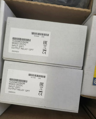 IC200MDD840 10列2列に分類された 20個のインプットと12個のリレー出力