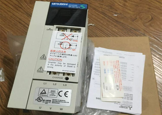 MITSUBISHI 電動3相サーボアンプ MR-J2S-100CL 1KW 200-230VAC インダストリアルドライブ