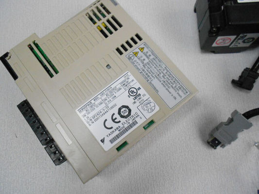 ヤスカワ SGDS-01A01A ACタイプ サーボドライブ 100W 200V 新品 オリジナル