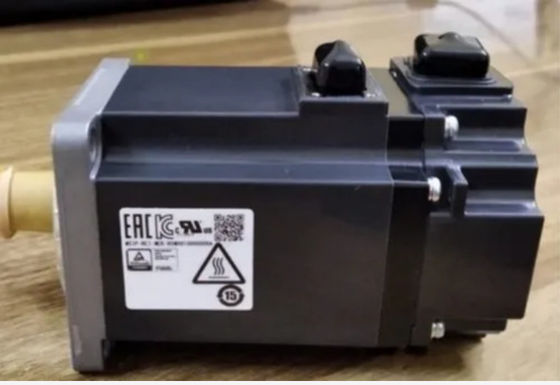 ヤスカワ SGMRV-30ANA-YR12 サーボモーター 23.6AMP 200V 3.7KW サーボドライブ