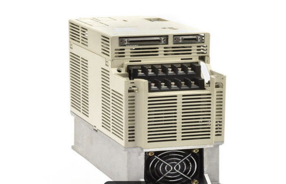 ヤスカワ SGDB-30VDY1 シグマシリーズ AC サーボス サーボドライブ 2.9KW