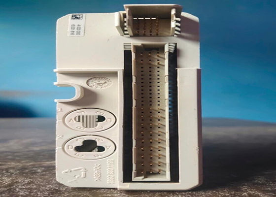 ABB DI810 3BSE008508R1 デジタル入力 24V 16 CH 8チャネルの2つのグループに分離