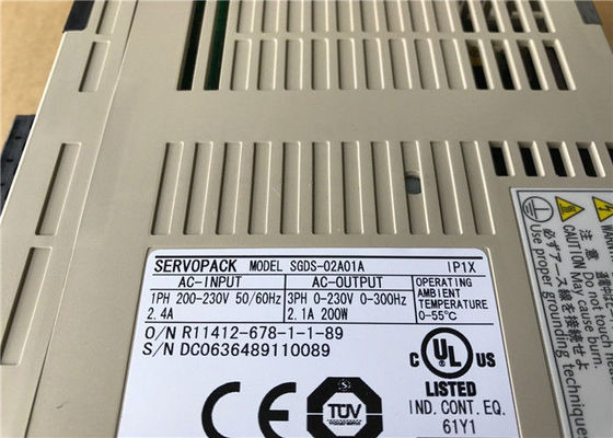 ヤスカワ SGDS-04A15A サーボアンプ 1 段階 - 4.7A 200V 400W 0.54HP