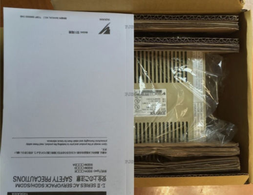 ヤスカワ SGD-04AP SERVOPACK 230VAC イン 400WATT 2.6AMPSアウト