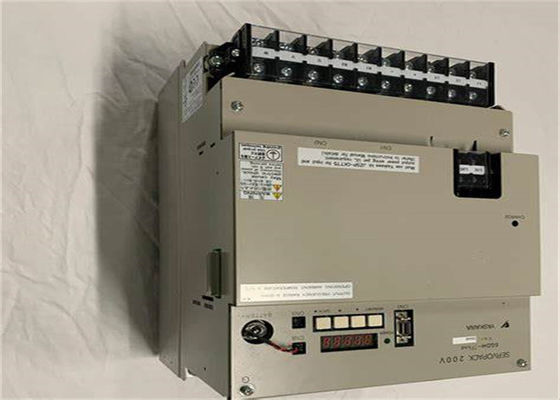 新しいヤスカワ SGDH-75AE 200-230V AC サーボドライブ オリジナルボックス