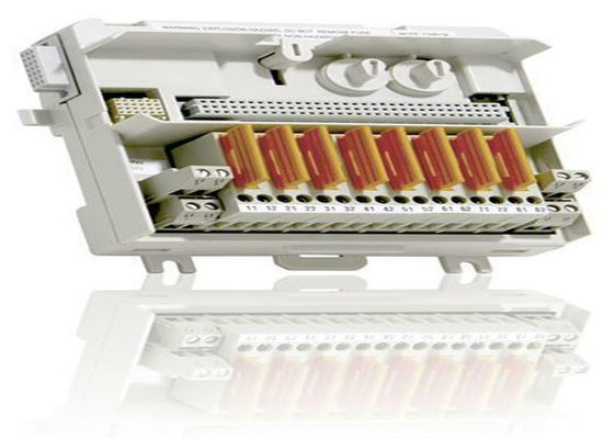 ABB TU835V1 3BSE013236R1 モジュールユニット 8 使用する電源出口 8 信号端末