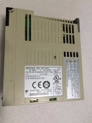 ヤスカワ SGDS-04A02A 新型交流サーボアンプ 200-230V 4.7A 400W
