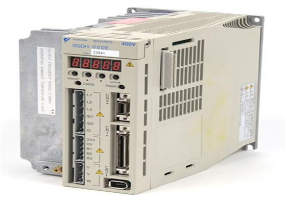 ヤスカワ SGDH-05DE 新型サーボアンプ 400V 0.5kw 新品