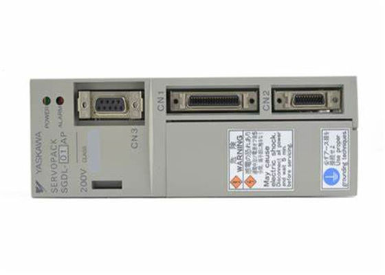 ヤスカワSGDL-01AP 新しい産業用サーボドライブ 200-230V 箱内