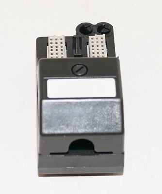 エマーソン ニュー デジタル I/O モジュール KJ4001X1-CK1 40ピン 30V 箱内
