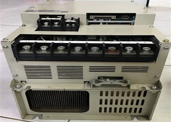 ヤスカワ SGDM-1AADA-A AC サーボドライブ オリジナルボックスで新品