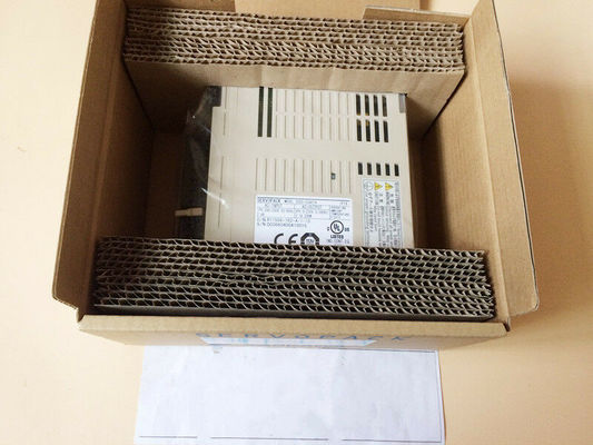 ヤスカワ SGDS-01A05A AC SERVO AMPLIFIER 200-230V 50/60HZ 1.2A 100W