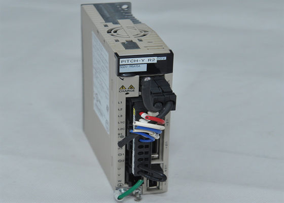 ヤスカワ SGDV-1R6A15A AC サーボアンプ 200W 全新 箱入り
