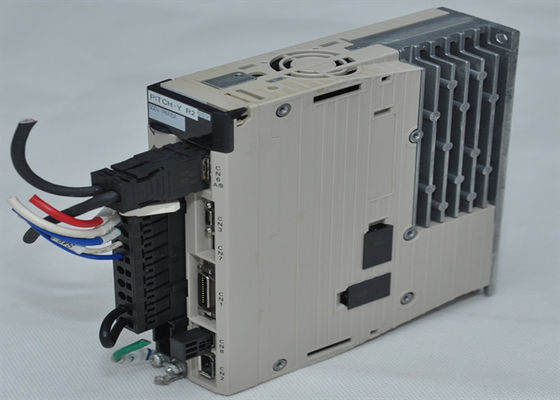 ヤスカワ SGDV-1R6A15A AC サーボアンプ 200W 全新 箱入り
