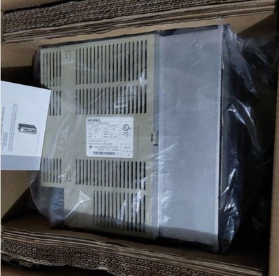 Yaskawa SGDB-30VN 18 AMP 3 PHASE 200-230 VAC 50/60HZ AC サーボドライブ