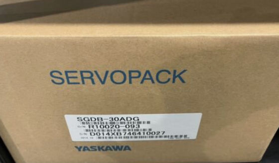Yaskawa SGDB-30VN 18 AMP 3 PHASE 200-230 VAC 50/60HZ AC サーボドライブ